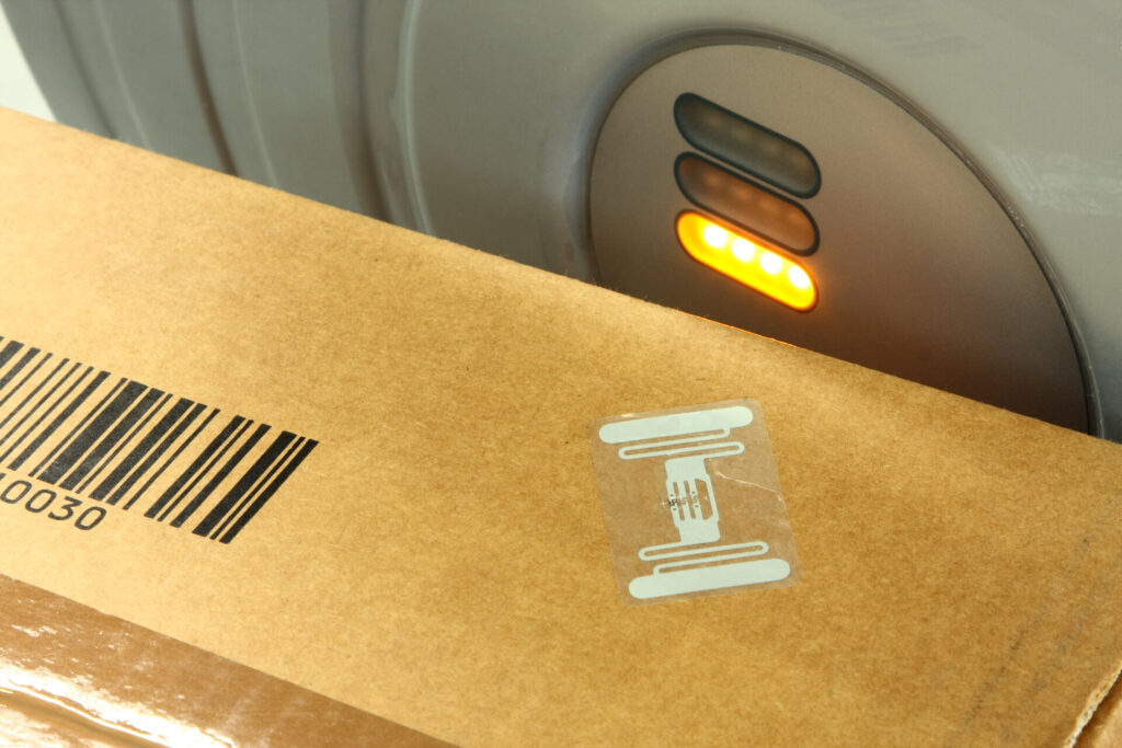 Rfid und Barcode Label