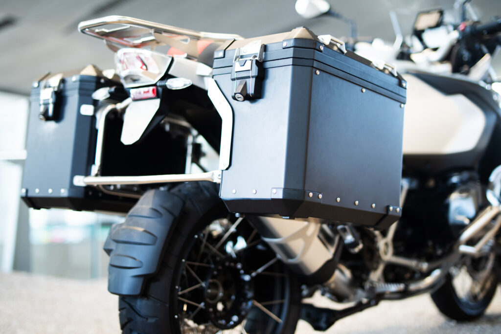 Motorrad mit Koffern, Motorradzubehör