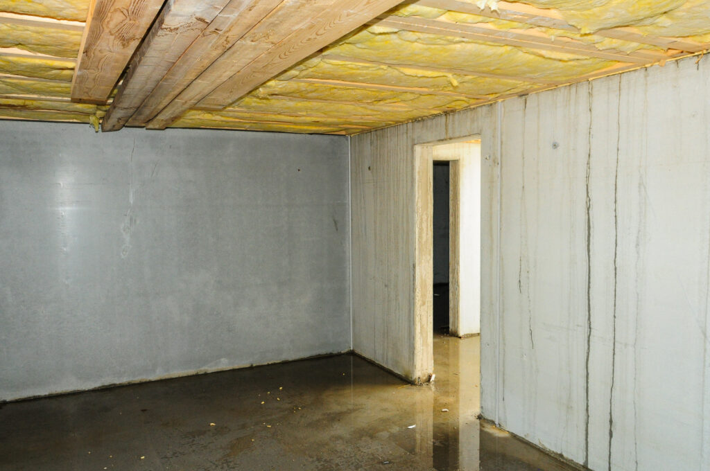 Feuchter fehlerhafter Kellerbau