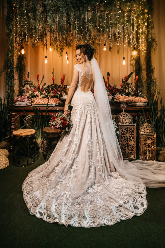 Brautkleider im Fit and Flare Look schmeicheln der weiblichen Figur