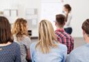 Menschen auf einer Weiterbildung